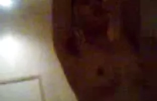 XXX Shmara dengan sosok yang baik datang untuk cersex sedarah terbaru mendapatkan pekerjaan