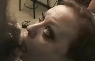 XXX Blowjob yang tepat - dalam cerita hubungan sek sedarah