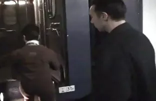 XXX Jalang yang cantik bertemu dengan dua pria cerita seks sedarah di daster