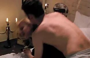 XXX Takut alat cerita mesum sedarah 2018 musik dan bermain dengan seorang pria di tempat tidur