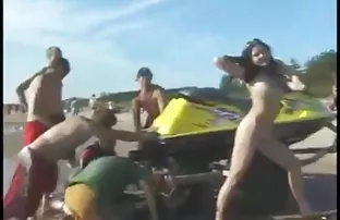 XXX Cewek ini dari seorang anggota telinga tidak bisa cerita sex sedarah dewasa diseret