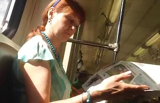 XXX Lesbian mencoba cerita sex sedarah tak sengaja sofa untuk kekuatan