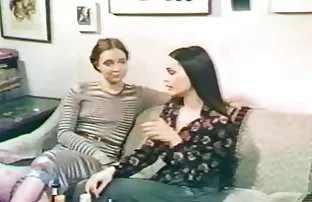 XXX Seorang pria bergabung dengan lesbian bukannya dildo cerita sedarah dengan mertua